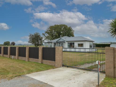 140 Arowhenua Road, Levels