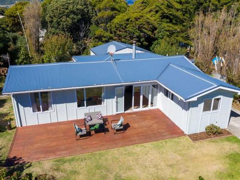 42 William Street, Waikanae Beach