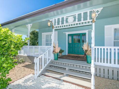 1024 Alexandra Road, Manawaru