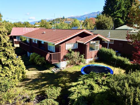 6 Chalet Crescent, Hanmer Springs