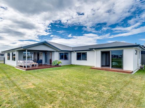 15 Hurunui Drive, Te Awa