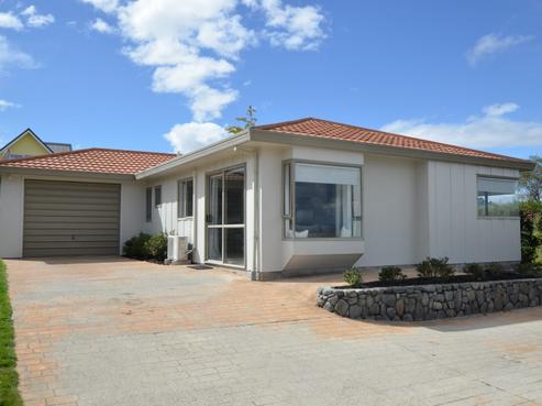 1 Brentwood Avenue, Nukuhau
