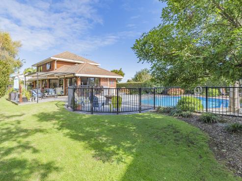 97A Beach Road, Pahurehure