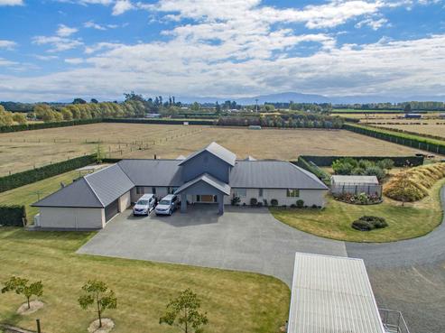 261 Mount Thomas Road, Fernside