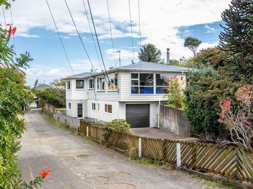 38 Eatwell Avenue, Paraparaumu Beach