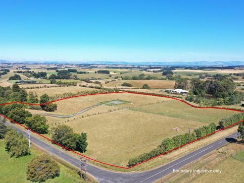 215 Fergusson Road, Halcombe