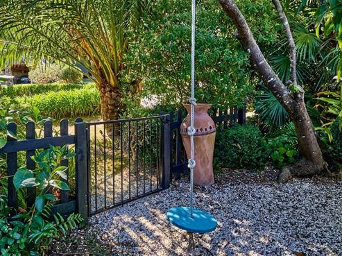 24 Taungata Road, York Bay