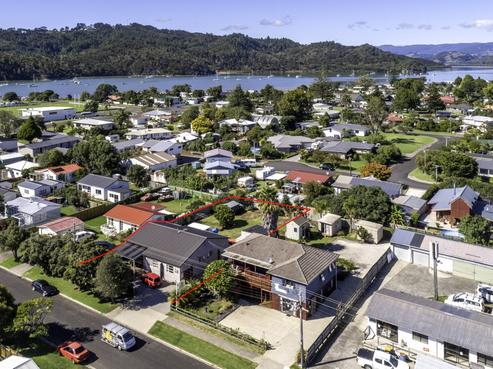 12 Bryce Street, Whitianga