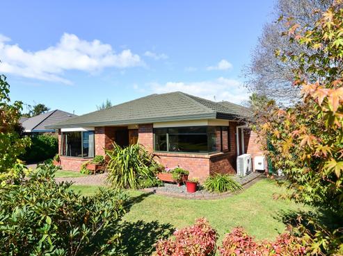 33 Admiral Crescent, Flagstaff