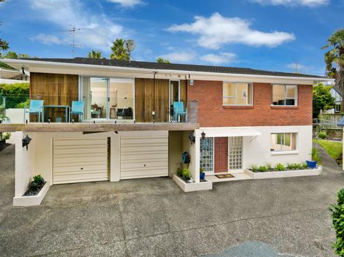39 Cron Avenue, Te Atatu South