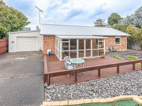 15A Fitzherbert Avenue, Springvale