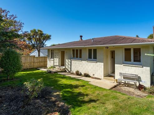 121 Highgate, Roslyn