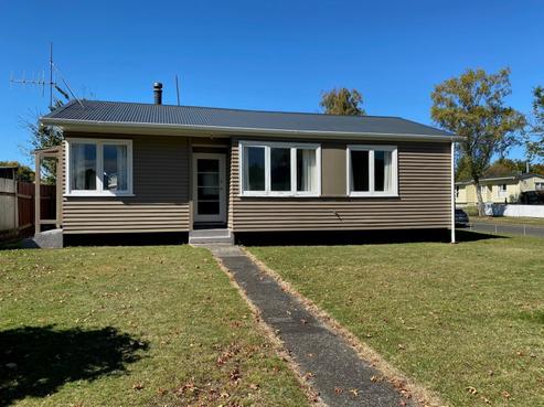 76 Te Rangitautahanga Road, Turangi