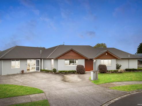 21 Lough Bourne Drive, Pukekohe