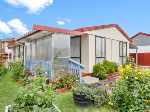 2 Ireland Place, Ranui