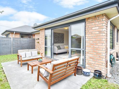4/159 Highsted Road, Casebrook