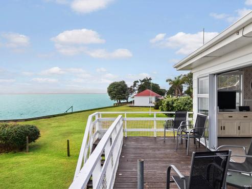 36 Logan Drive, Manukau Heads