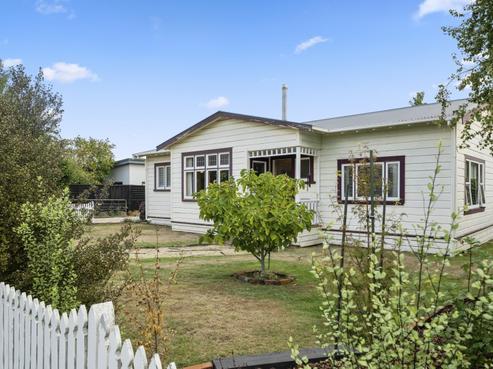 12 Cologne Street, Martinborough