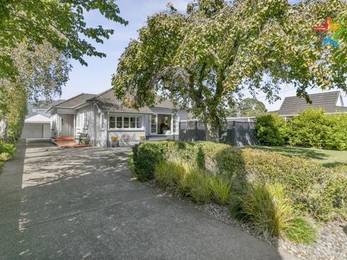 16 Fuller Grove, Woburn