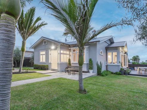 18 Webber Street, Westmere
