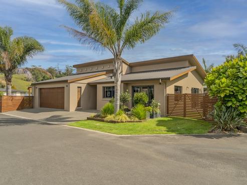6 Scott Drive, Cooks Beach