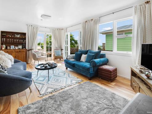 17 Scott Road, Stanmore Bay