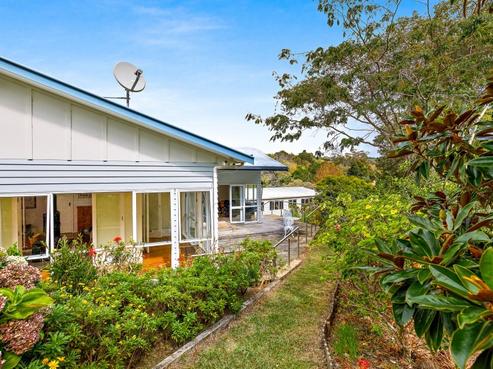 24 Hobbs Road, Matakatia