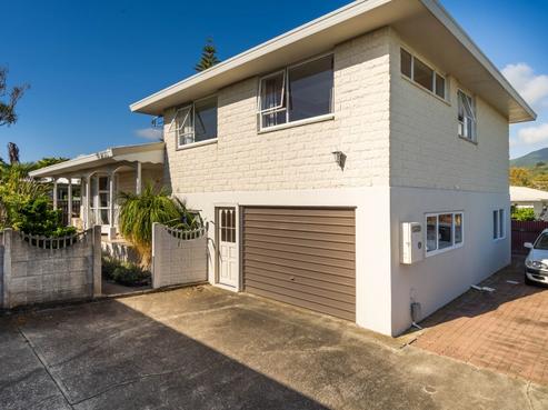 8 Kingswood Grove, Raumati Beach