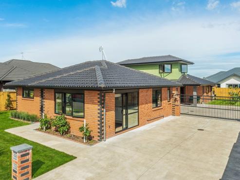 31 Sirius Crescent, Rototuna North