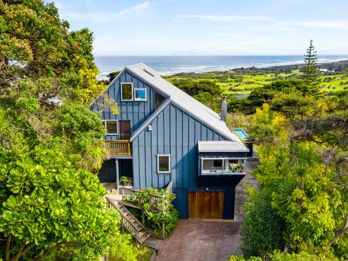 74 Domain Crescent, Muriwai