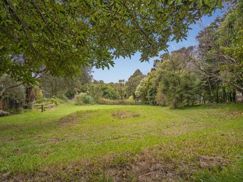 12 Moana Crescent, Tuateawa
