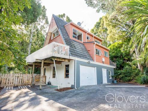 806 South Titirangi Road, Titirangi