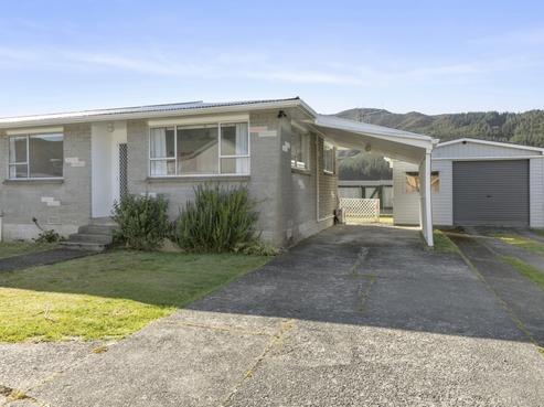 34B Matthews Road, Wainuiomata