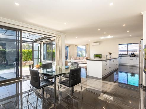 16 Highworth Crescent, Rolleston