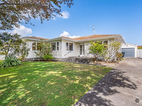 11 Percy Cameron Street, Avalon