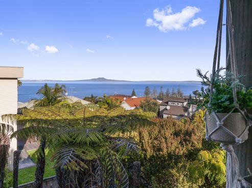 15 Orchard Road, Browns Bay