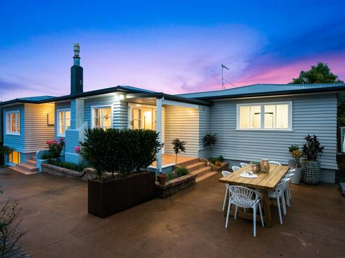 24A Dallinghoe Crescent, Milford
