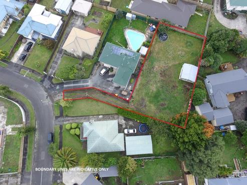 11 Matthews Crescent, Melville