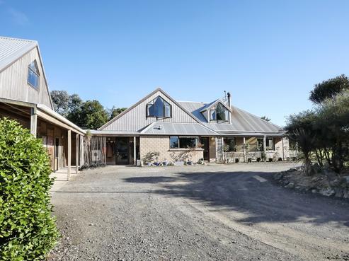 240 Oreti Road, Otatara