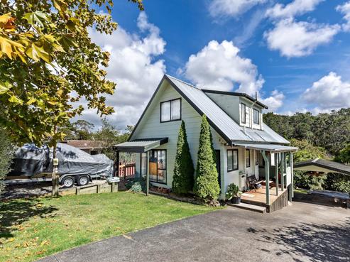 42 Hale Crescent, Bayview