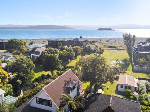 412 Muritai Road, Eastbourne