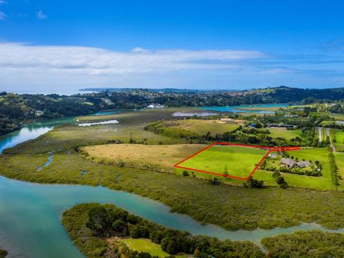 165 Lennon Access Road, Stillwater