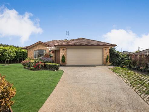 72 Magic Way, Randwick Park