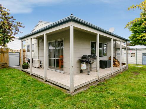 2/127 Rifle Range Road, Taupo