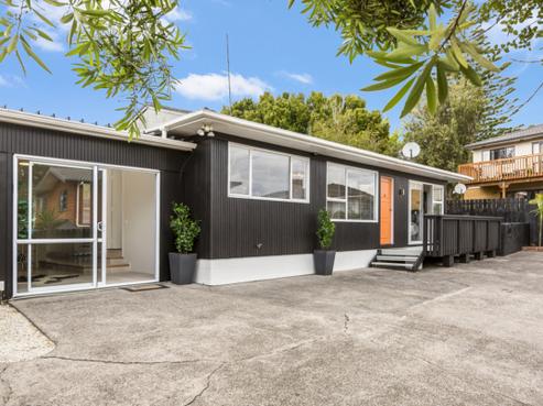 2/4202A Great North Road, Glendene