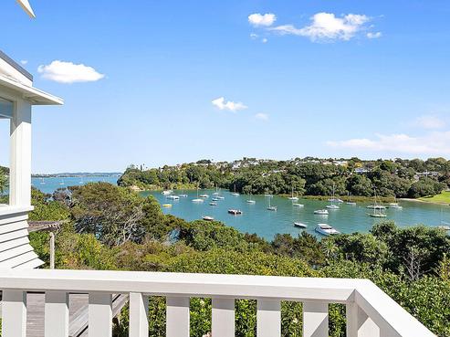 2/42 Clarence Road, Northcote Point