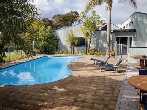 14B James Clendon Place, Russell