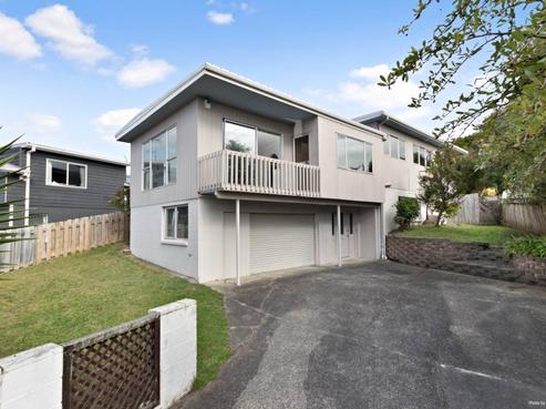 18 Rosewarne Crescent, Glendene