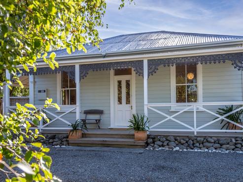 11 Cologne Street, Martinborough
