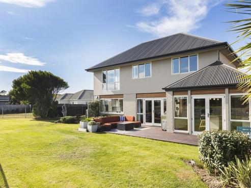 23 Orlando Crescent, Waimairi Beach